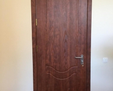Купить деревянные двери для гостиниц